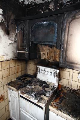 2009-telford-fire-07-29-cooker