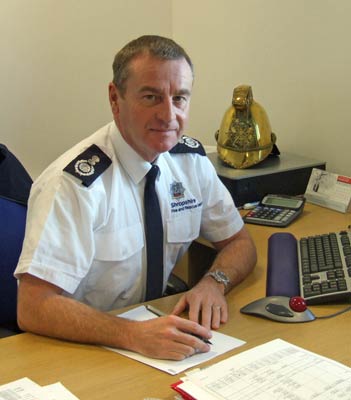 Chief-Fire-Officer-Paul-Raymond-2012-A