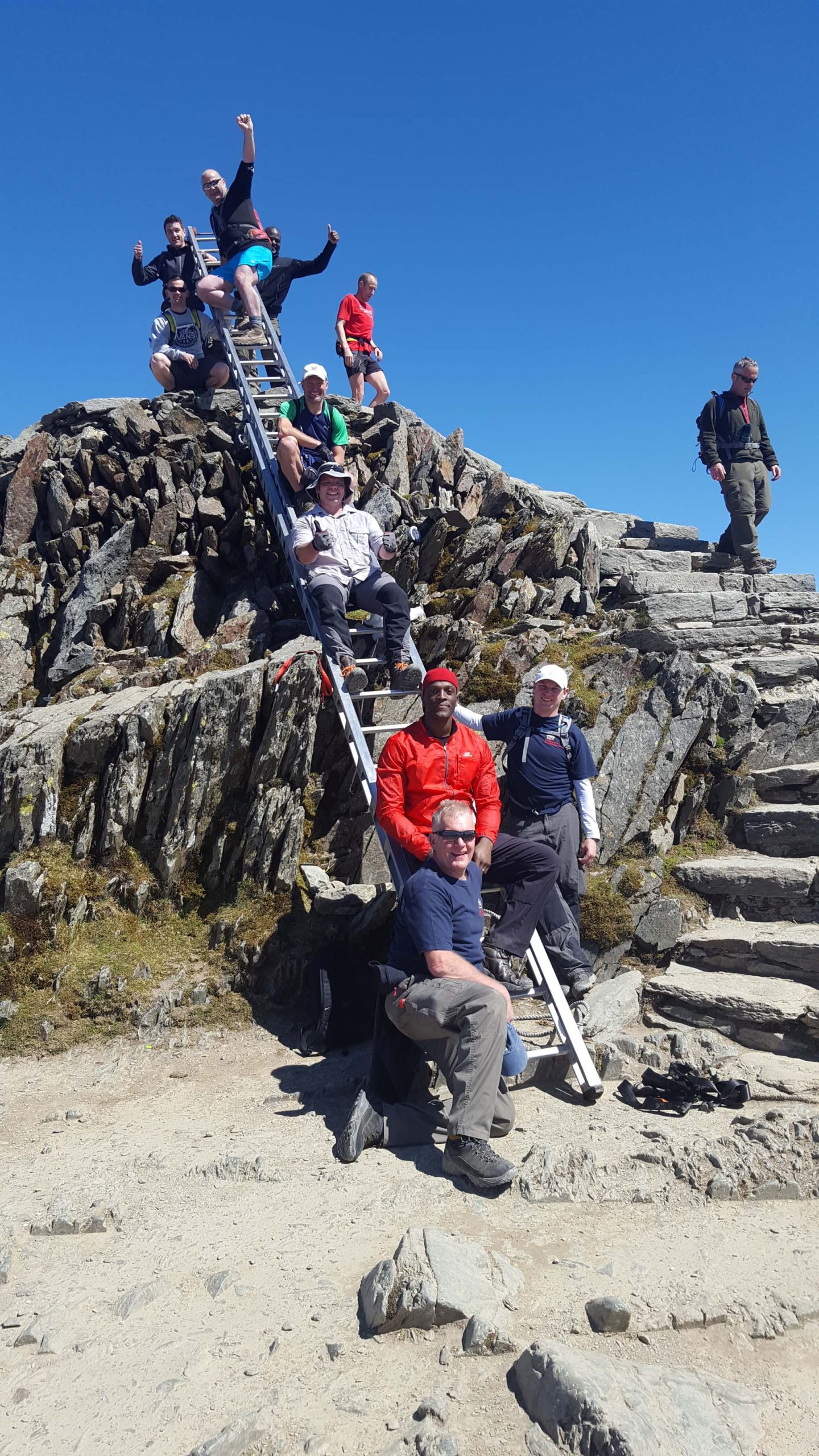 fire ladder nowdon A 2017